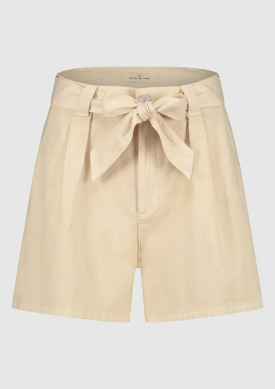Phoebe Short Off White